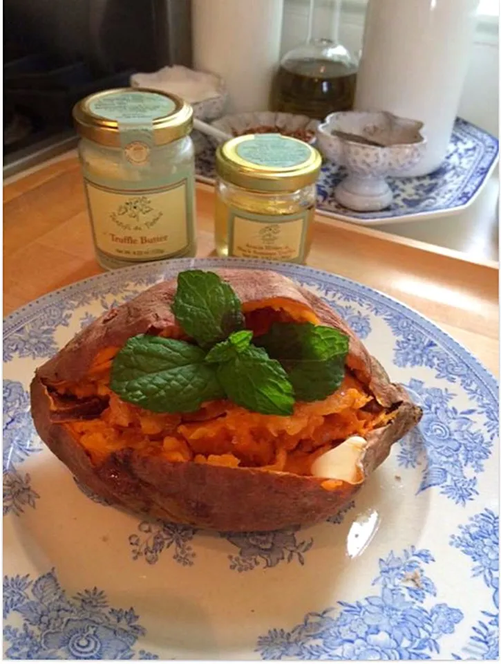 Baked sweet potato with truffle butter & truffle honey😍👍🏼|🌺IAnneさん