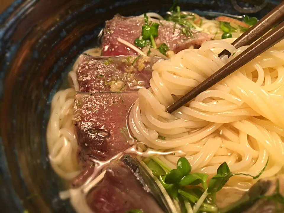 宍喰流 藁焼き鰹のたたきそうめん11|半田手延べそうめんの店 阿波や壱兆さん