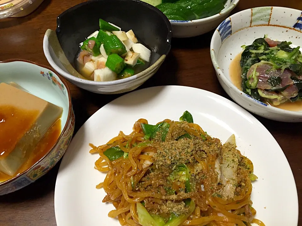 焼きそば・山芋とオクラの和え物・かつお酢味噌和え
つまみ系になってしまった💦|Yuko Kisoさん