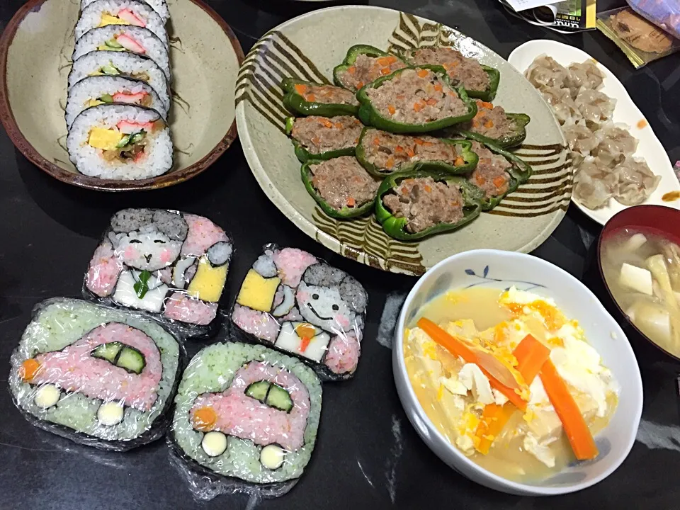 6月17日晩ご飯。本日習いに行った、飾り巻き寿司と太巻き付き！|あやさん