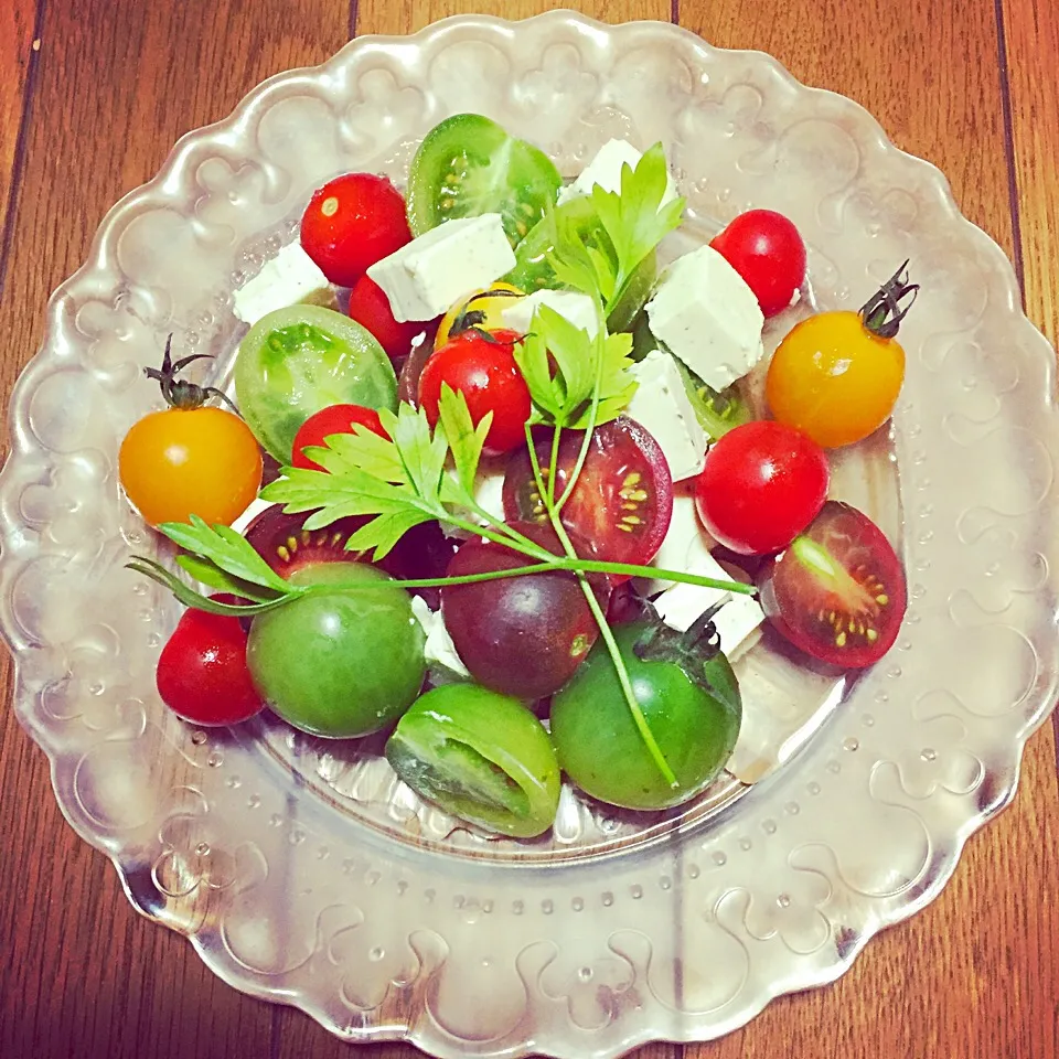 カラフルトマトのサラダ🍅|Kanako Oogamiさん