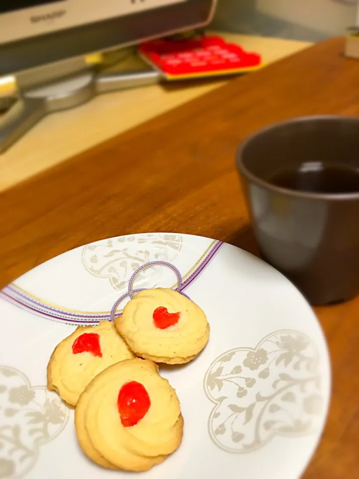 Snapdishの料理写真:絞り出しクッキー|なんなんさん