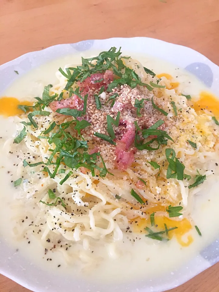 塩ラーメンカルボナーラ(^-^)|なかしまごはんさん