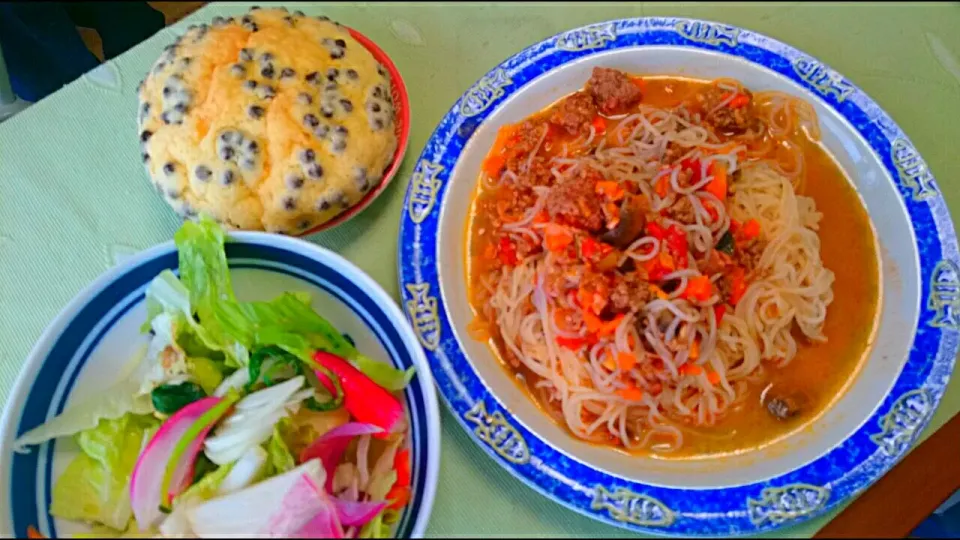 ミートソースパスタ🍝 チョコチップメロンパン🍫|メイメイda.さん