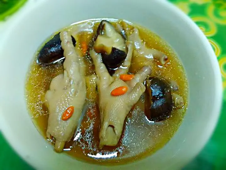 Collagen chicken soup with shitake mushroom. (*""○""*)|Heartさん