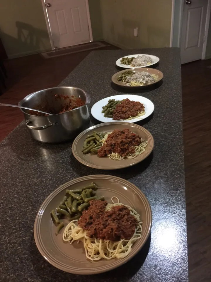 Spaghetti & green beans|Richard Thompsonさん