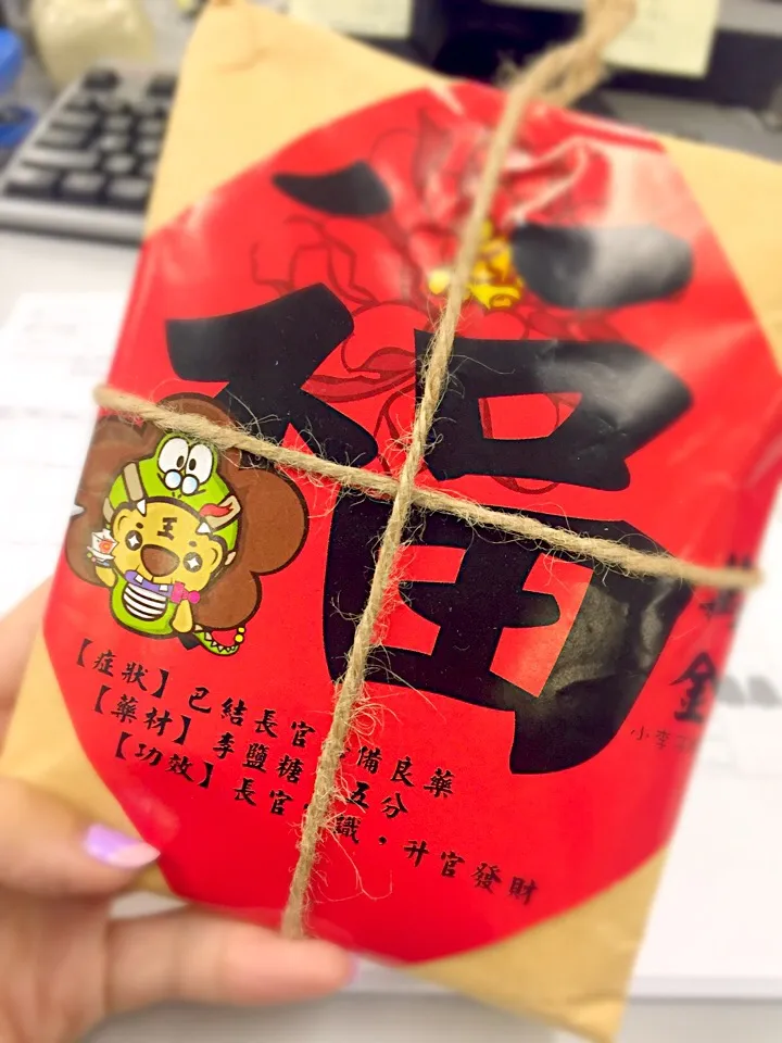 Taiwan candy with funny packing! 😂😂|Zoe dear friendさん