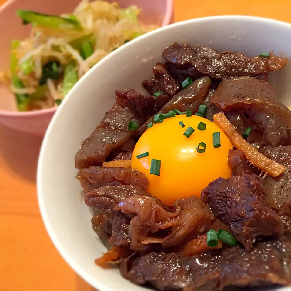 牛すじ丼、もやしナムル|harukaさん