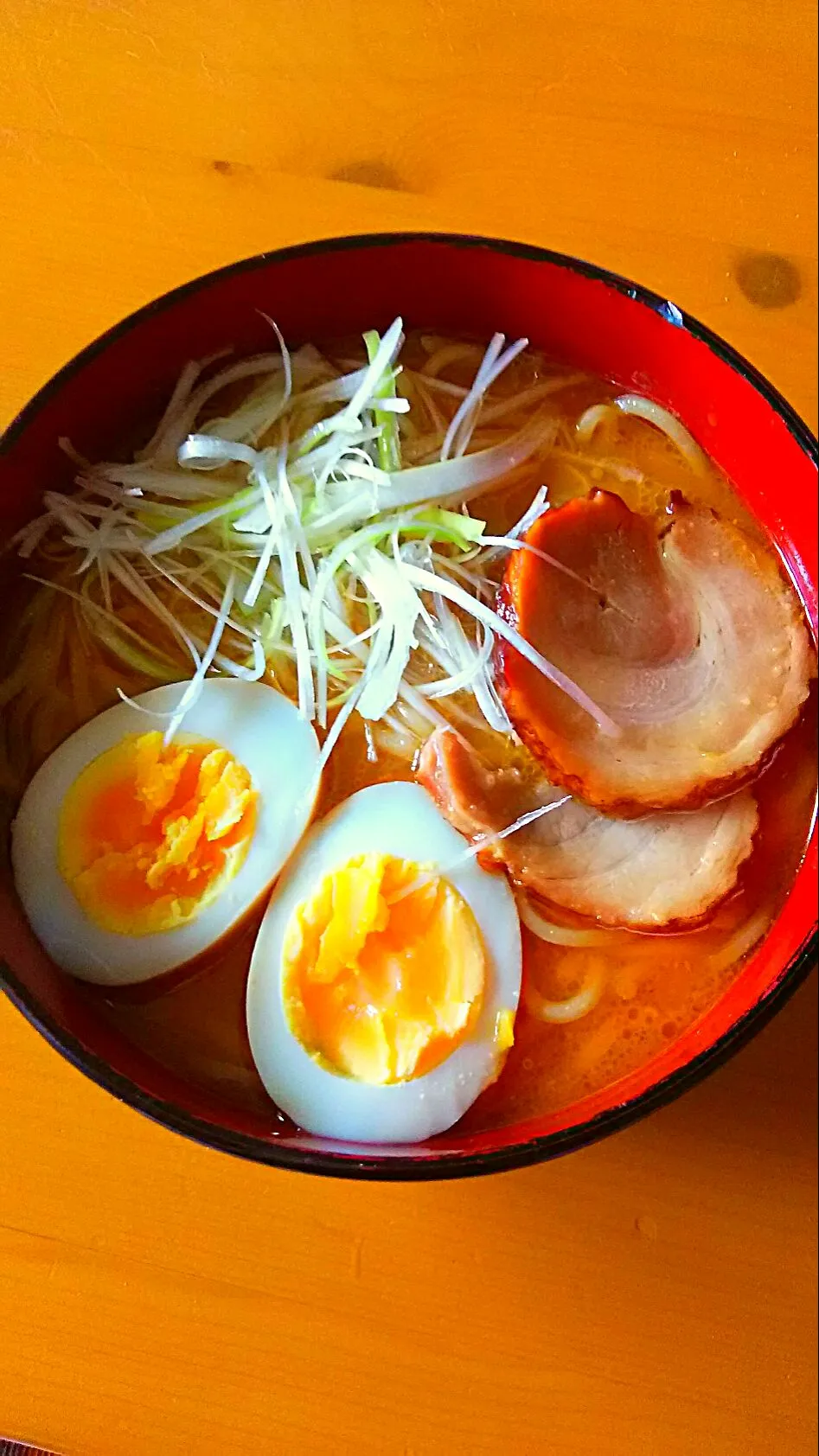 札幌一幻の海老ラーメン。お土産の塩味🍥|ちはるさん