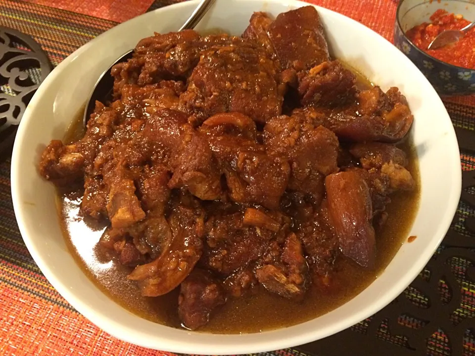 Babi pongteh made with trotters @ Lynnette's Kitchen|Ong Sor Fernさん