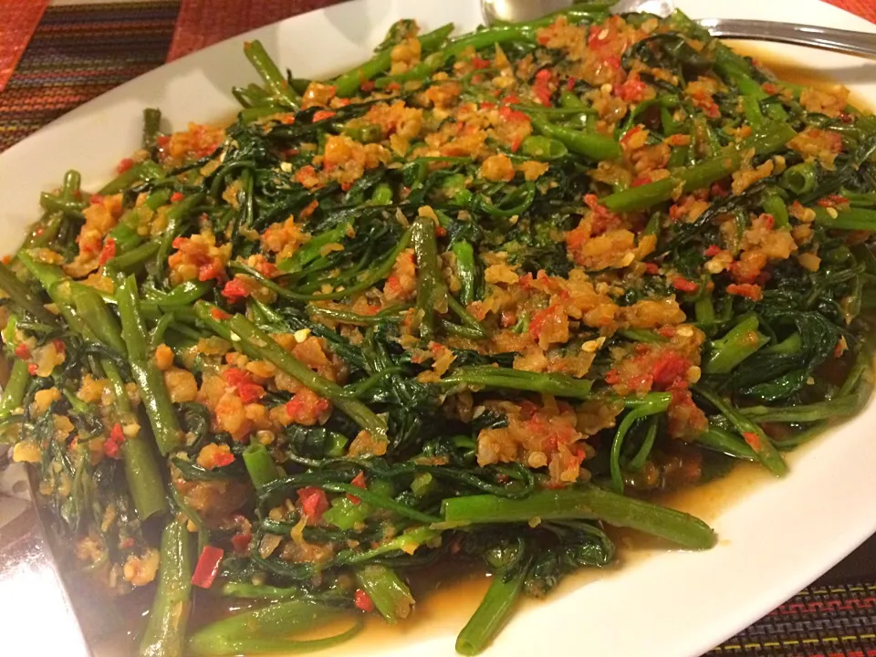 Kangkong with hae bee hiam @ Lynnette's Kitchen|Ong Sor Fernさん