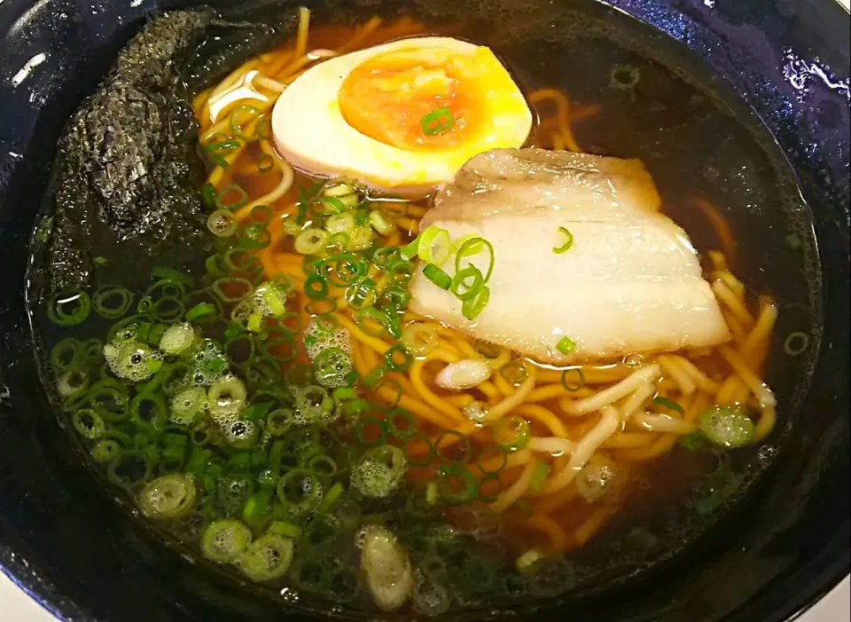 あら節醤油ラーメン|哲さん