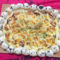 Snapdishの料理写真:スヌーピーいっぱいの照り焼きチキンピザ