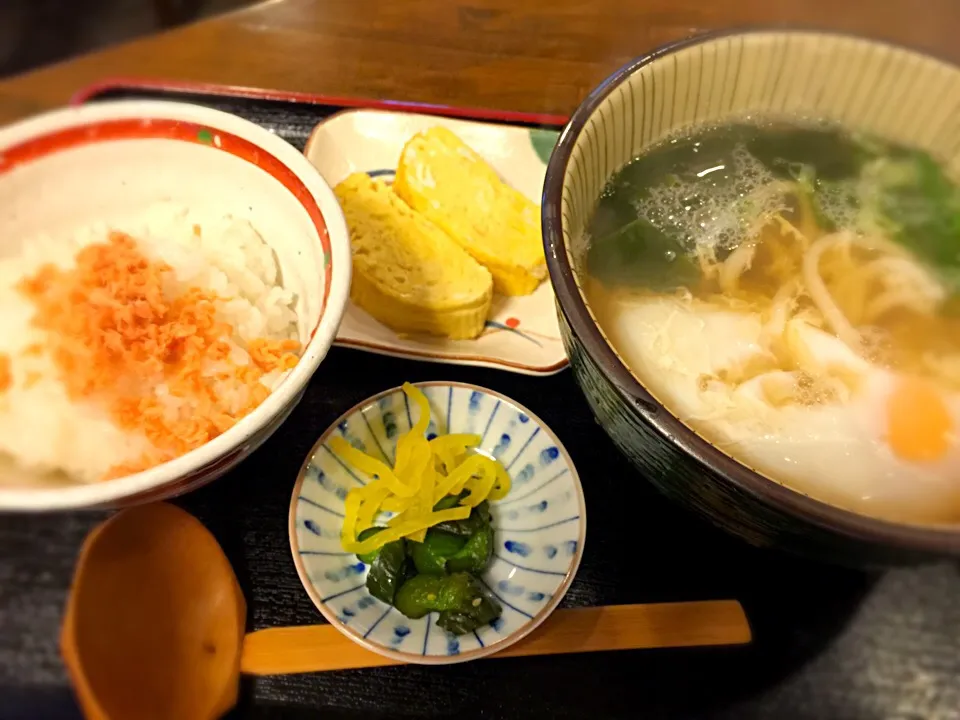 卵うどんと鮭ご飯|チカさん
