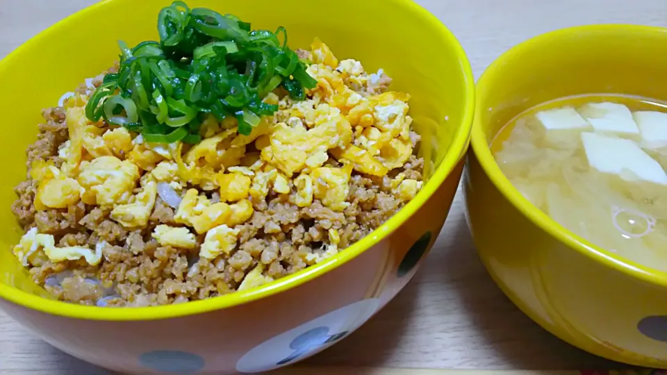 そぼろ丼|りんごさん