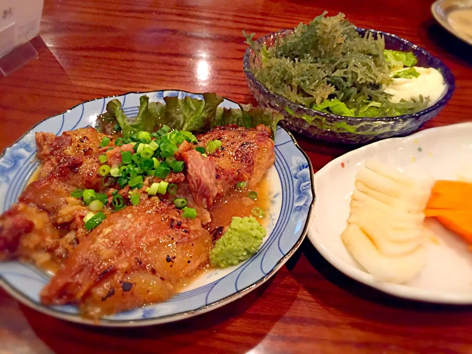 とろとろソーキの炙り焼き & スーナ & ママ特製のぬか漬け|リフルシャッフルさん