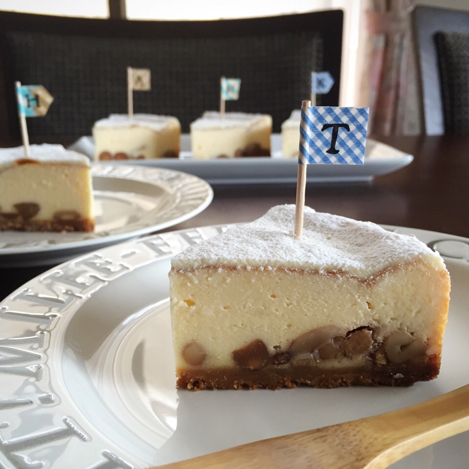 カマンベール入りプラリネチーズケーキ🧀