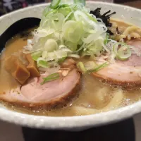 Snapdishの料理写真:中華そば響 濃厚煮干しラーメン|えんどーさん