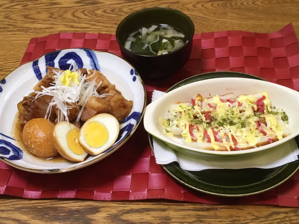 豚味噌角煮・キャベツとしめじのスープ・竹輪のたこ焼き風焼き|美也子さん