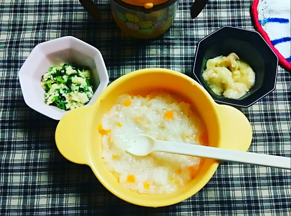 離乳食
鮭と野菜の炊き込みご飯(お粥版)
豆腐ほうれん草
バナナ|咲乃ままさん