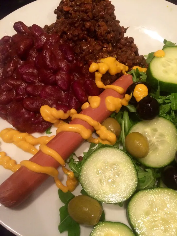 Veggie frankfurter, lentils, beans & salad|Nick Hiderさん