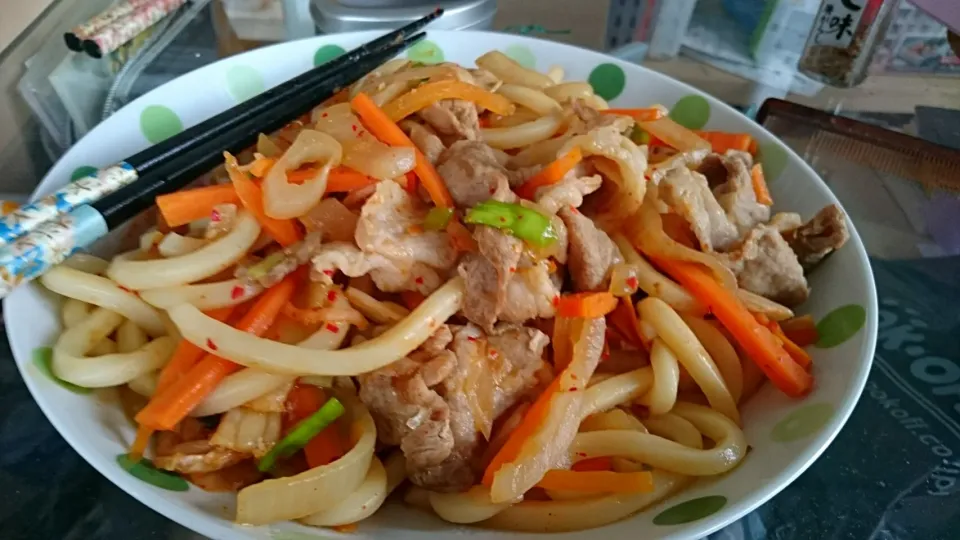 キムチ豚肉焼うどん
Kimchi pork stir fried udon|Maiさん