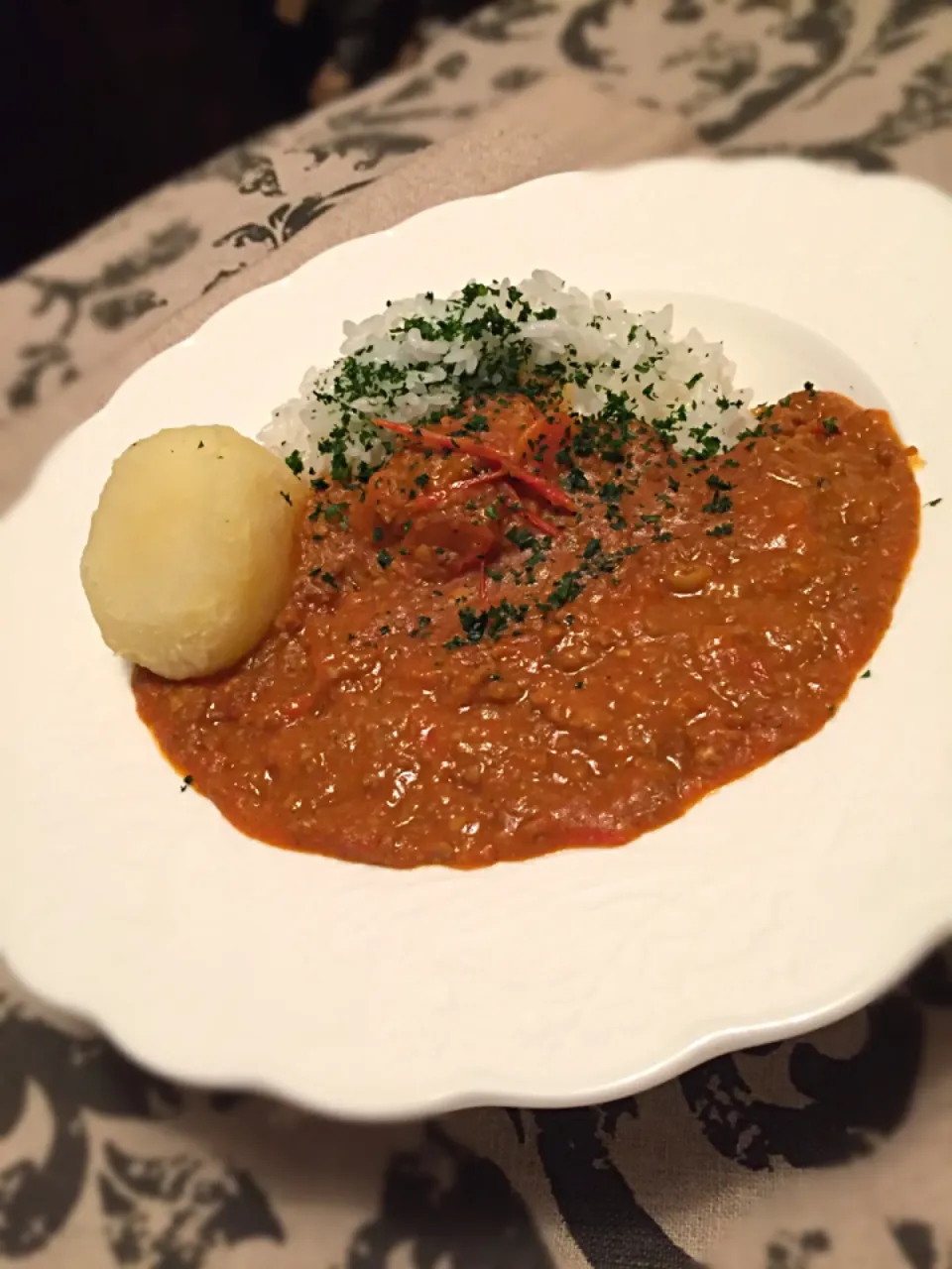 トマト🍅の簡単カレー😋
うまぴょ〜〜ん＼(^ω^＼)( /^ω^)/😁✌🏼️|チョッパー＆ホヌさん