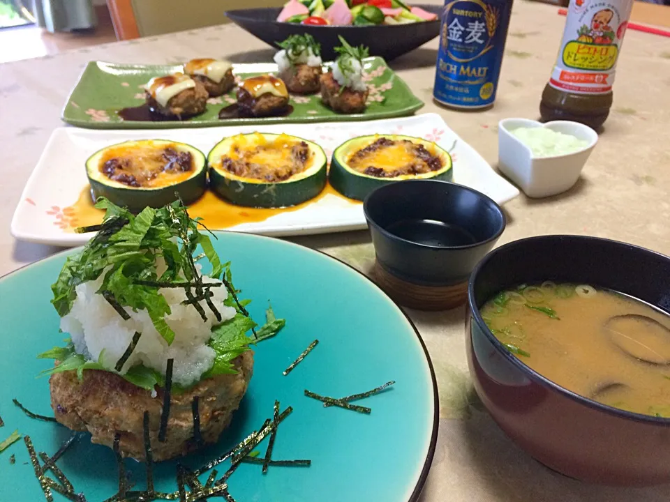 和風おろしハンバーグとズッキーニの味噌ツナチーズ焼き🎀|makoさん