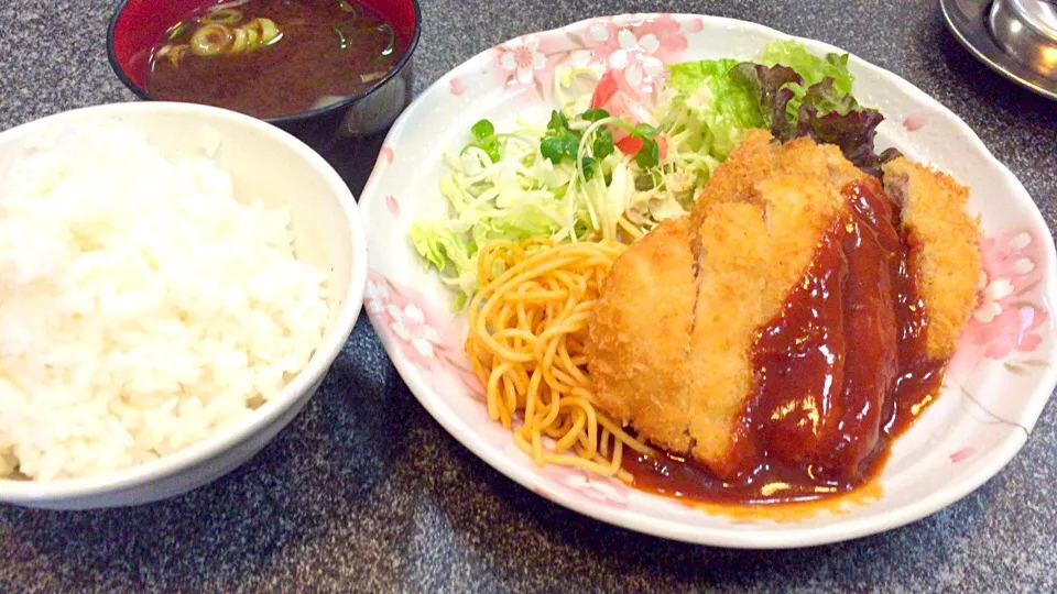 C定食〜トンカツ、チキンカツ|Kunisanoさん