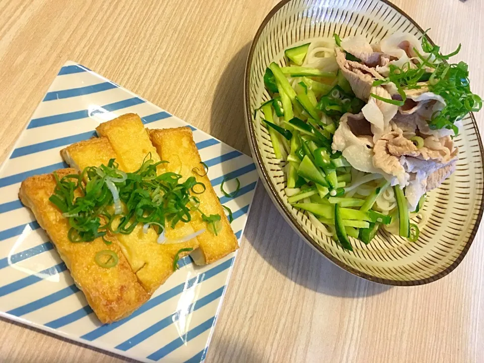 今日の夜ごはん🍴

冷しゃぶうどん
厚揚げステーキ

早くも夏バテ気味の胃袋に..(  ˊ࿁ˋ ) ᐝ

ごちそうさまでした🙏|ko.postさん