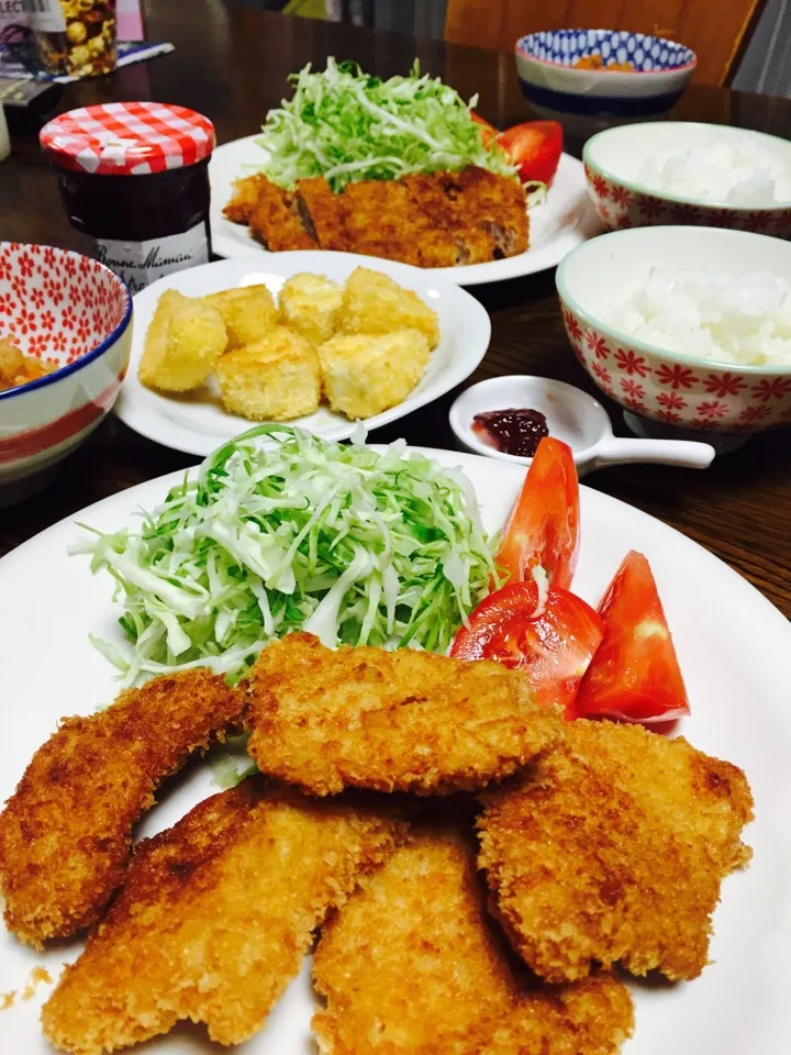 Snapdishの料理写真:豚カツとヒレカツと😁|えみちさん