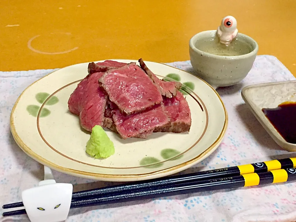 牛モモ肉のころがし焼き!  (^-^)
本わさびと醤油で!|Kei Satoさん