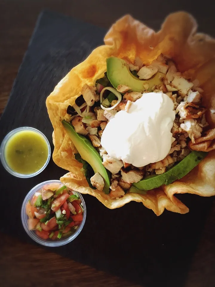 [ To Go] Taco salad with Grilled chicken breast|りささん