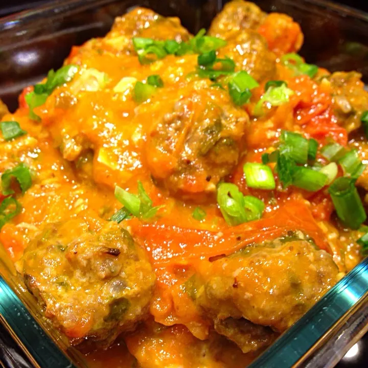 Meat balls soaked in home made tomatoes sauces.|Allissa Zhaoさん