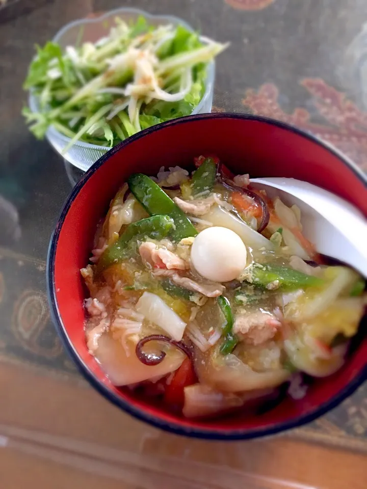 お夕飯の中華丼♬
長芋入りグリーンサラダ♬|renharuruさん