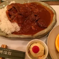 Snapdishの料理写真:明倫館 ハンバーグハヤシ|ひさーーーさん