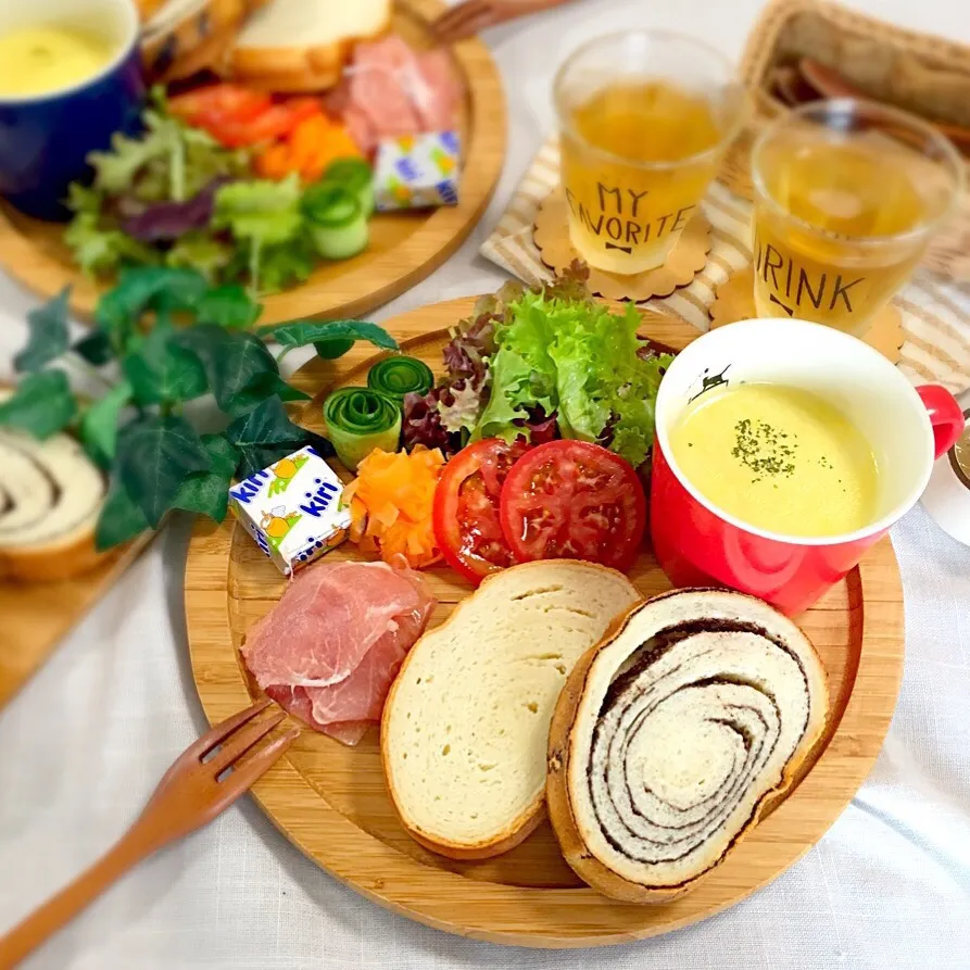 グルグル渦巻きパンランチ🍴|むぎママさん