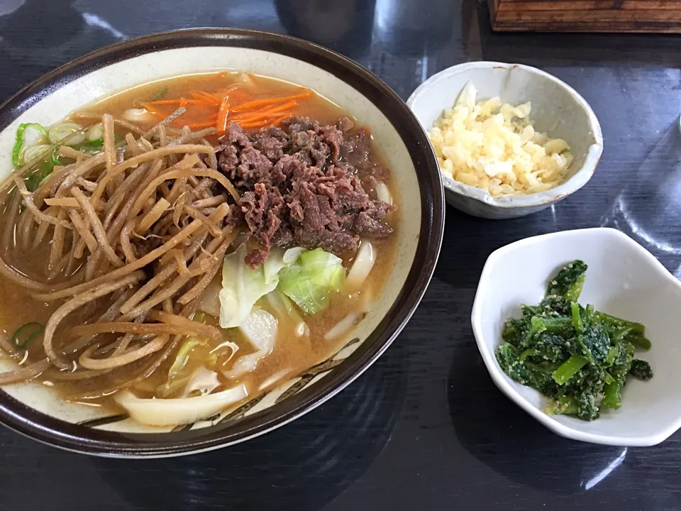 吉田うどん  キンピラ、肉乗せ|EYERINさん