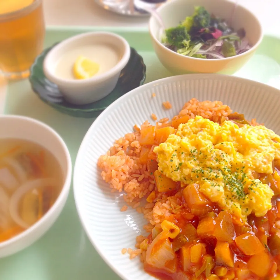 Snapdishの料理写真:ラタトゥイユ丼|leimomiさん