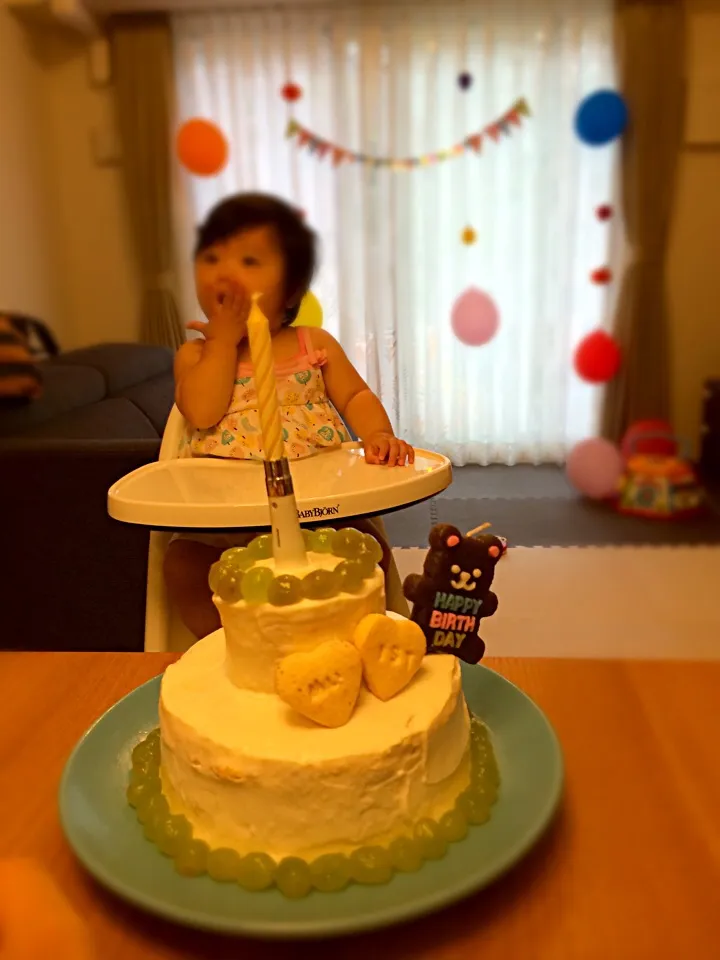 Snapdishの料理写真:娘の1歳の誕生日ケーキ🎂|Sanjiさん