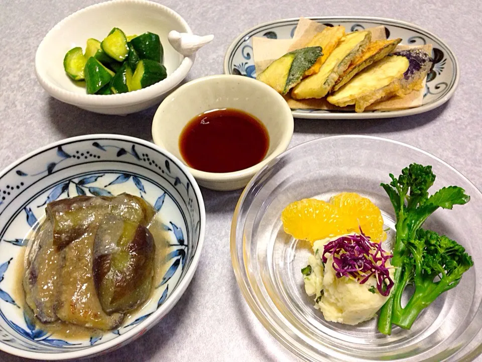 Snapdishの料理写真:肉も魚もない！メインのない晩ご飯(´･_･`)|Orie Uekiさん