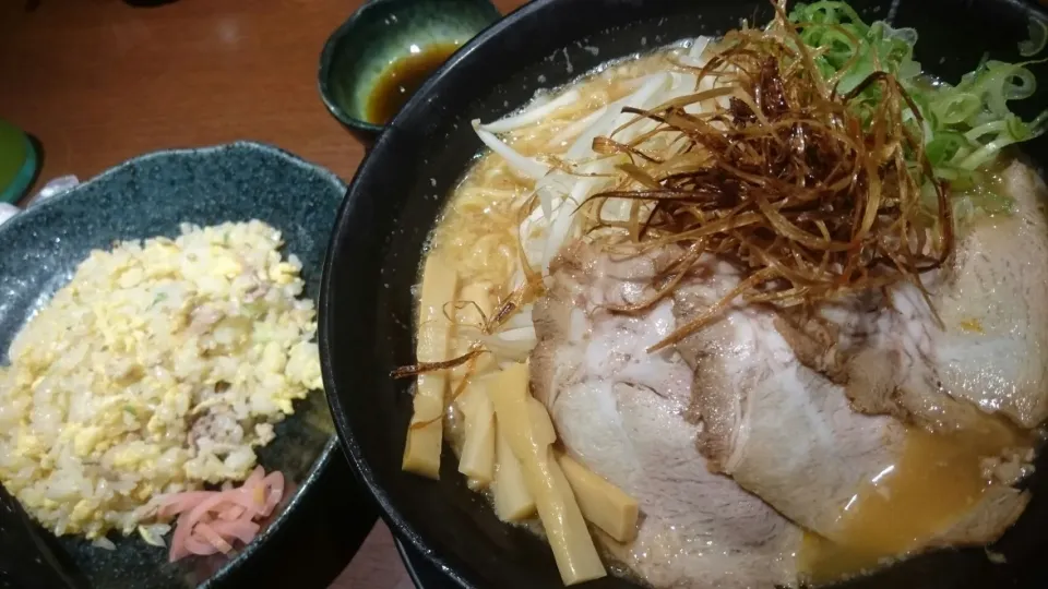 さきがけしょうゆラーメン|ボンゴさん