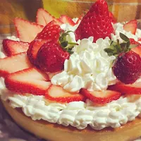 Snapdishの料理写真:ショートケーキ風プリンケーキ|そふぃあさん