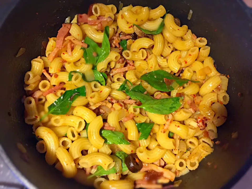 Snapdishの料理写真:Pasta light with ham and basil|CWSさん