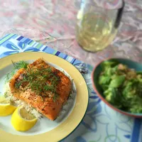 Snapdishの料理写真:Grilled dill pepper salmon|CWSさん