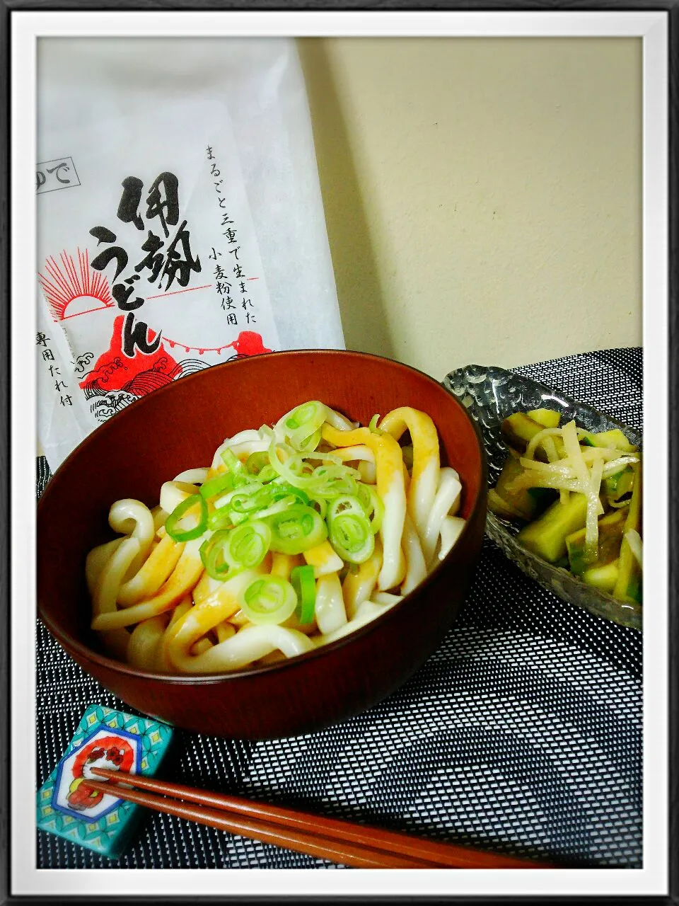 伊勢うどん➕酢と生姜のさっぱり胡瓜で
朝御飯～🎵|☆Yumi☆さん