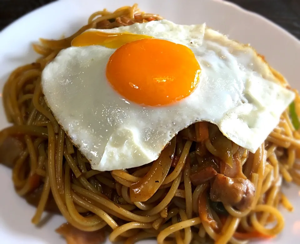 Snapdishの料理写真:また昼です。麺類です。                 カレースパゲッティ|muutさん