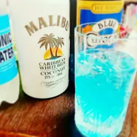 Snapdishの料理写真:夏！って感じのカクテル🍸|sanpoaroさん