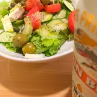 Snapdishの料理写真:即席イタリアンサラダ
オリーブ&リンゴ酢&塩でシンプルに味付け|三十路の営業マン 🗣さん