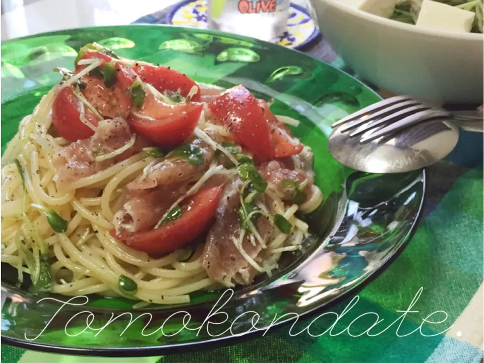 シュガートマトと生ハムの冷製パスタ🍴♡|🇯🇵ともこちゃん。さん